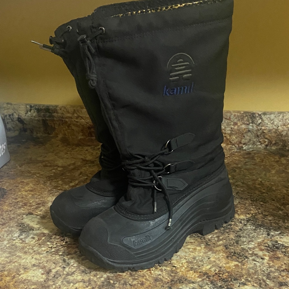 Kamik Black Insulated Snow Boots